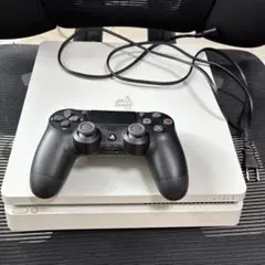 ホワイト PlayStation 4 (動作確認済み)