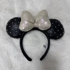 ディズニー　ミニーカチューシャ　キルティング　スパンコール　白　黒　パール