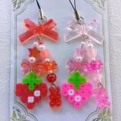 ビーズキーホルダー シール帳 ピンク　赤　いちご　平成ファンシー　平成女児　くま