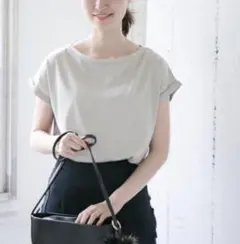アーバンリサーチのベルビアンコットンTシャツのサムネイル