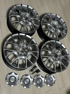 新品 15インチ　アルミホイールのサムネイル