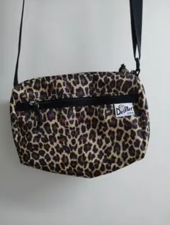 Drifter ヒョウ柄 ショルダーバッグ
