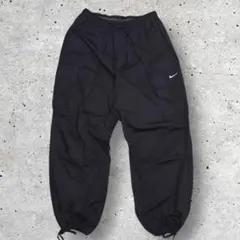 NIKE ワイドカーゴパンツ　ブラック