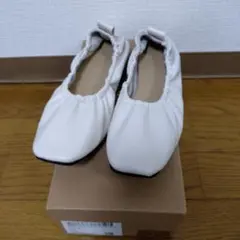 【お値下げ】美品　FREAK′S STORE バレエシューズ　24.0cmのサムネイル