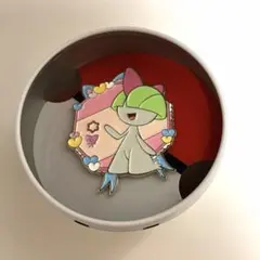 韓国限定】 ラルトス ポケモン ランダムピンバッジ100 - メルカリ