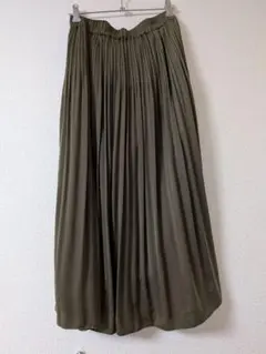 BEAMS HEART プリーツスカート カーキ