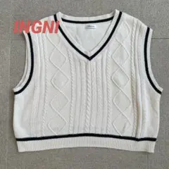 INGNI アイボリー Vネック ニットベスト