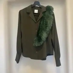 Ameri vintage オリーブグリーン ファー付きシャツのサムネイル