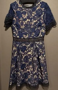 セルフポートレート風　ネイビー 花柄レース 半袖ワンピース