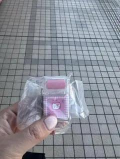 サンリオキャラクターズ ローラー付き消しゴム風キーホルダー　ハローキティー