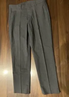 UNIQLO グレー スラックス パンツ　スーツ　フォーマル