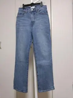 グリーンレーベルリラクシング　ストレートデニム