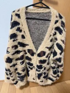 ヒョウ柄カーディガン