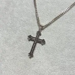 アンティーク調デザインクロスチャーム十字架ロザリオネックレス シルバーカラー
