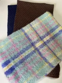 アクリルマフラー2枚（☆4）