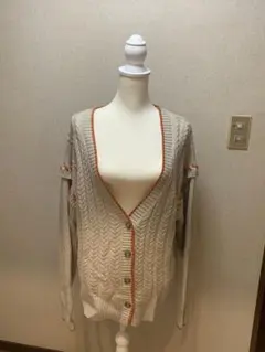 Java ベージュケーブル編みニットカーディガン