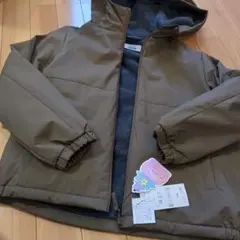 2970円キッズジャケット新品　防風　防汚　花粉リリース　撥水　UV 140cm