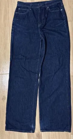 ユニクロワイドストレートジーンズ27