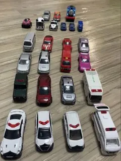 ミニカー(トミカ他)セット 25台 救急車 スポーツカーなど