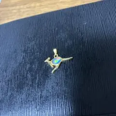 カンガルー形チャーム