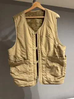 ミリタリー　リバーシブル　ベスト　ベージュ