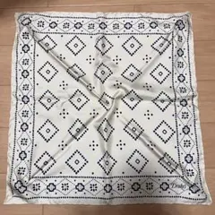 Drake's ダイヤモンドパターン ポケットチーフ