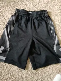 Under Armour スポーツショートパンツ ブラックジュニアmのサムネイル
