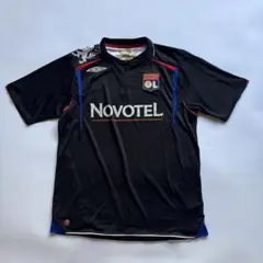 レア　美品 95-97 アストンヴィラ　リーボック　アウェイユニフォーム　正規品 レア 美品 95-97 アストンヴィラ リーボック アウェイユニフォーム