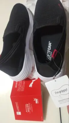 週末値引★新品タグ付★ PUMA ★ 黒スリッポン