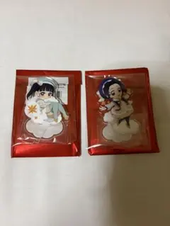 鬼滅の刃　クリスマス　アクリルスタンド　胡蝶しのぶ 栗花落カナヲ