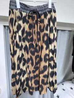 VivienneWestwood ヴィヴィアンウエストウッド豹柄ロングスカートのサムネイル
