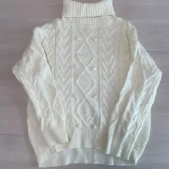 ケーブル編み タートルネックセーター　グローバルワーク