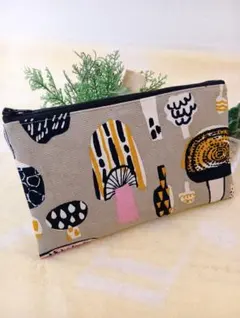 フラットポーチ(北欧不思議なきのこグレー)