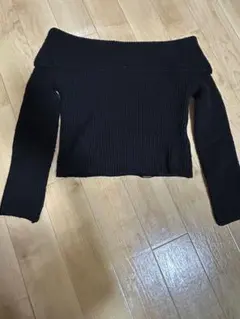 RESEXXY風　オフショルダー ブラック ニット