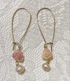 薔薇 と 淡水パール の ロングフックピアス ハンドメイド ピンク 上品 華奢