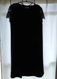 新品　未使用　授乳口付きワンピース　LOVEMIC Mサイズ　黒