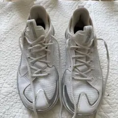 Under Armour バスケットボールシューズ ホワイト/シルバー