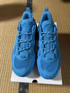 UNDER ARMOUR カリー チャージド2023年モデル ゴルフシューズ - メルカリ