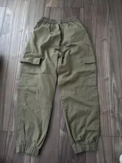 GU カーゴパンツ カーキ Sサイズ ジーユー