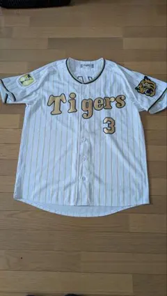 阪神タイガース 大山悠輔選手 2023チャンピオンワッペン付 ユニフォーム金文字 阪神タイガース 大山悠輔選手 2023チャンピオンワッペン付