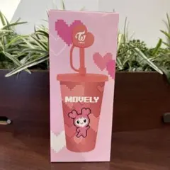 MOMO】TWICE LOVELYS GiGO限定 ストロー付タンブラー モモ - メルカリ