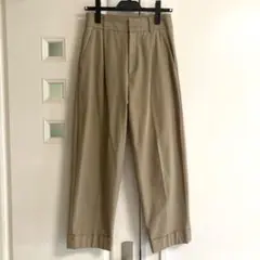 UNTITLED タックパンツ　コットンパンツ