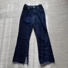 エヘカソポ　スリット入りフレアデニム