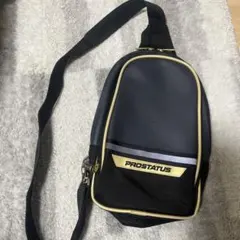 ZETT PROSTATUS ボディバッグ ブラック/ゴールド