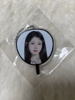 BABYMONSTER カプセルトイ RORA キーホルダー