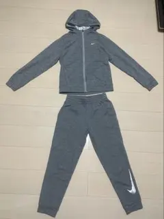 Nike Therma-Fit ジャージセット