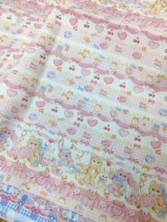 はぎれ　ドール服生地　ロリータ　60ローン　くまちゃんスイーツ