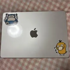 MacBook Air M2 8GB 256GB 13.6インチバッテリー93%のサムネイル