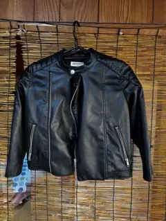 ⭐︎H&M ブラックレザージャケット EUR 122⭐︎