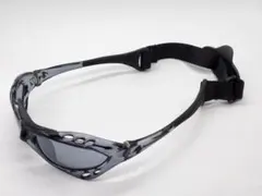 【洗練されたモノトーン】スポーツサングラス ストラップ付 y2k　テック系